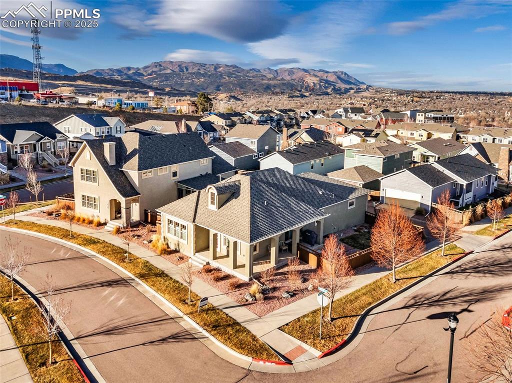 The Gold Hill Mesa lifestyle offers easy access to unparalleled outdoor recreation, connecting residents to miles of city and mountain trails, fitness center, and many community parks.