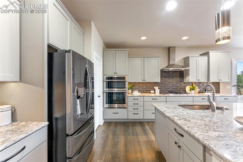 1849 Clayhouse Drive photo 2