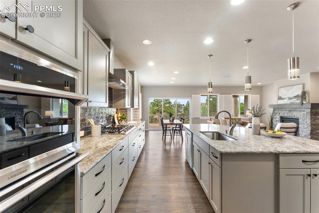 1849 Clayhouse Drive photo 3