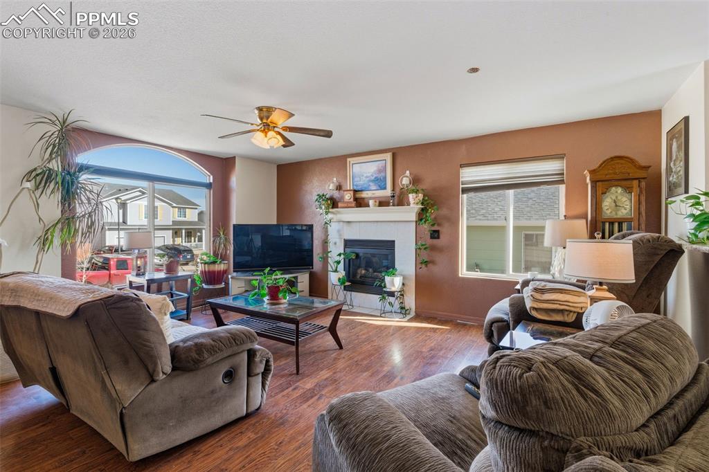 1223 Cailin Way photo 3