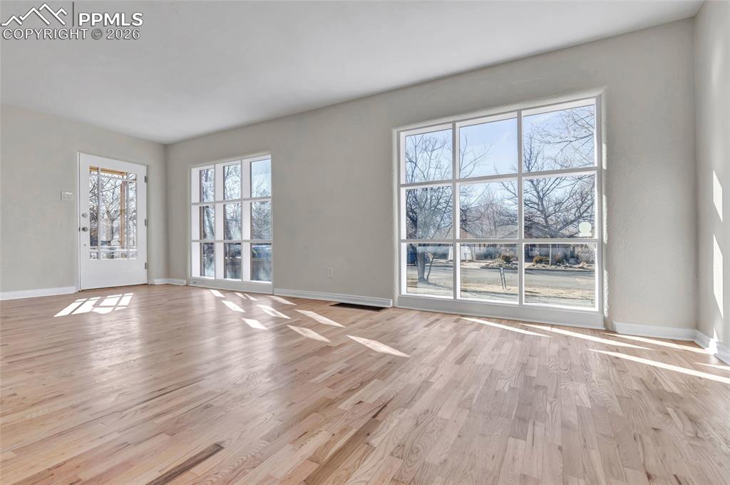 1919 N Corona Street photo 2