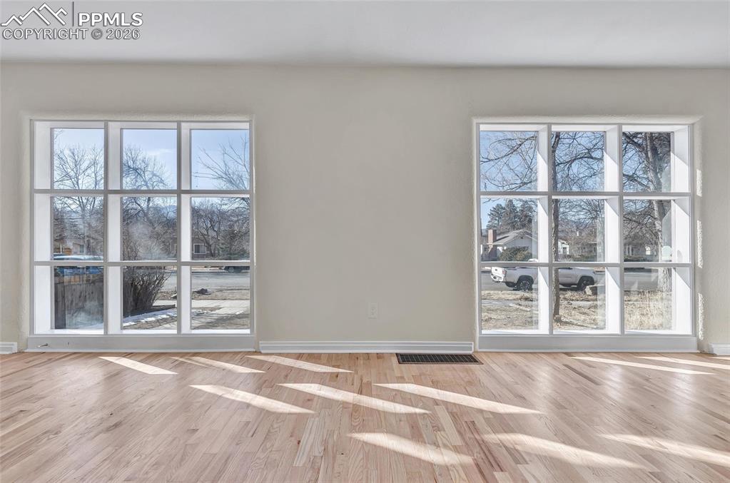 1919 N Corona Street photo 3