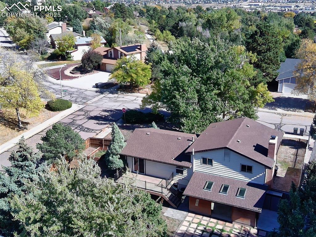 Just a short walk away, this neighborhood park offers a spacious playground with slides, swings, and open green space for outdoor fun.