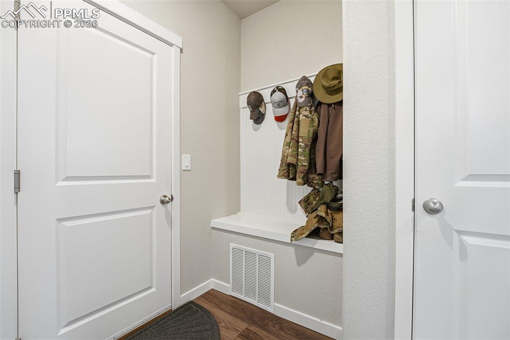 5150 Roundhouse Drive photo 3