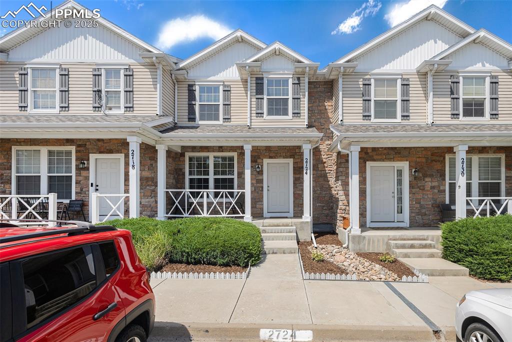 2724 Brooksedge View