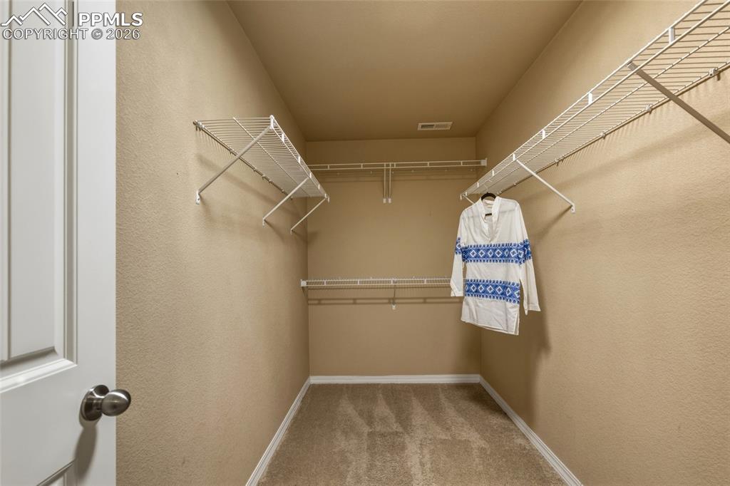 Walk-In Closets