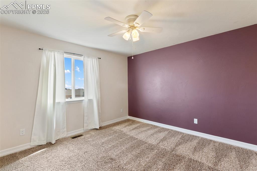 A smart, functional, cozy bedroom to relax 