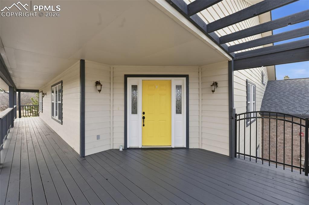 Covered Front door entry