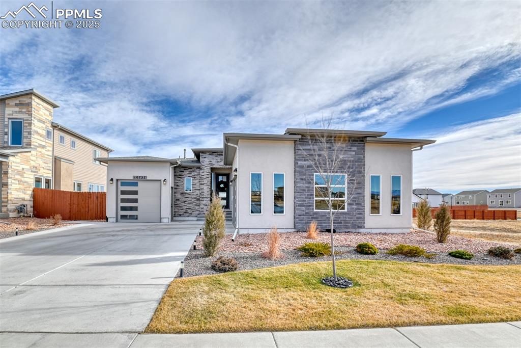 10757 Foggy Bend Lane