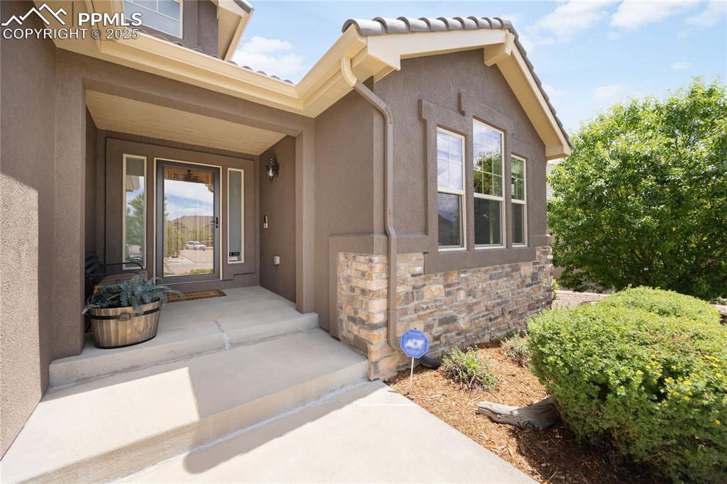 1131 Old North Gate Road photo 2