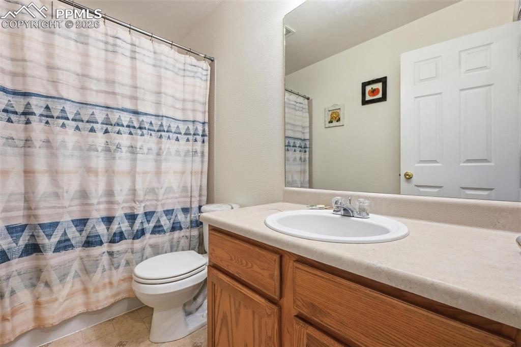 Full bathroom on upper level