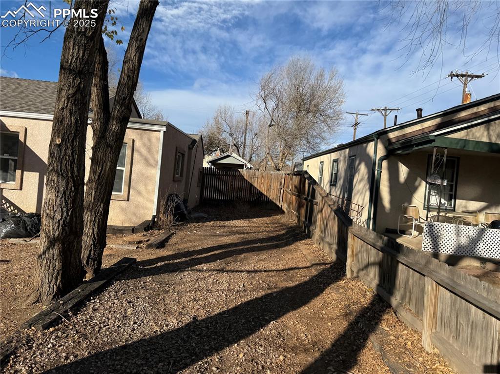 2534 E St Vrain Street photo 3