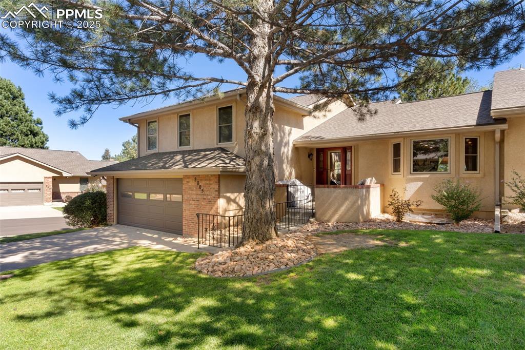 Come see it today and enjoy all the perks of this neighborhood!