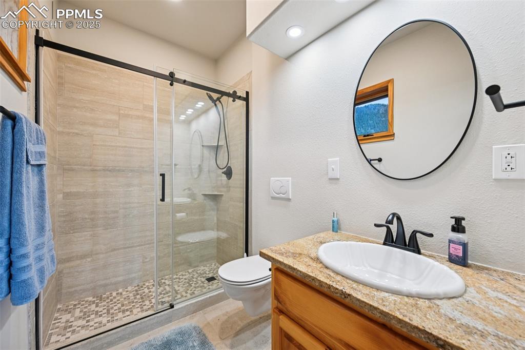 3/4 bathroom off bedroom 4