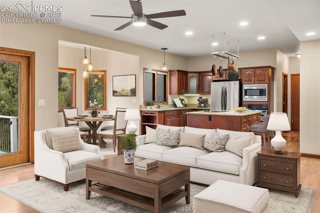 2845 Halleys Court photo 2