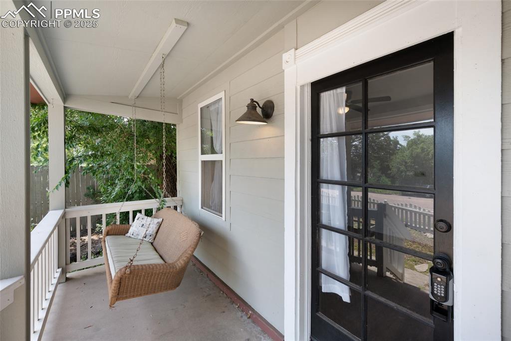 634 N Corona Street photo 3