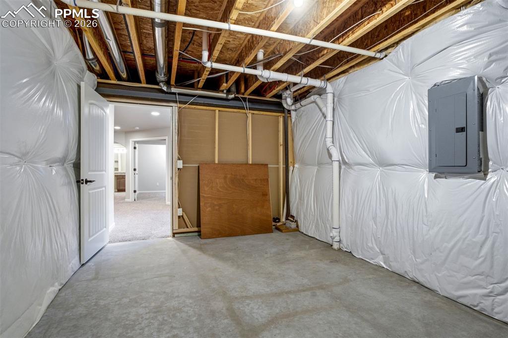 16 X 10 Unfinished Room in Basement. Could be built out into a Theater room.