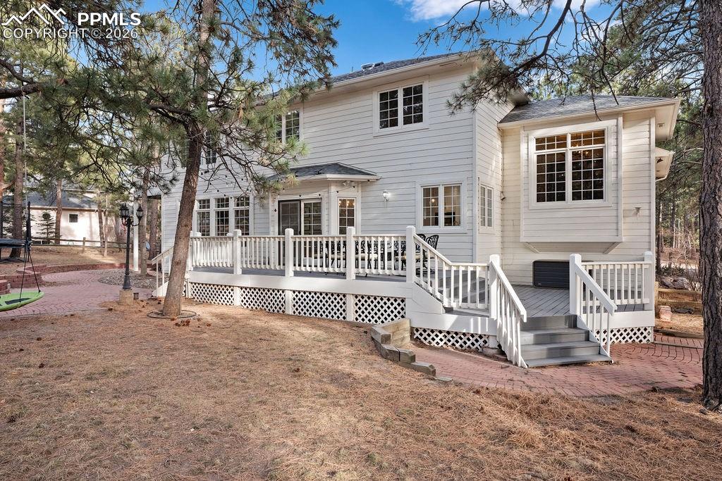 Fully Fenced Back Yard