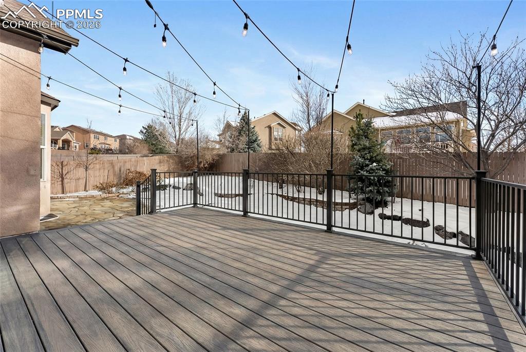 Composite Deck great for entertaining