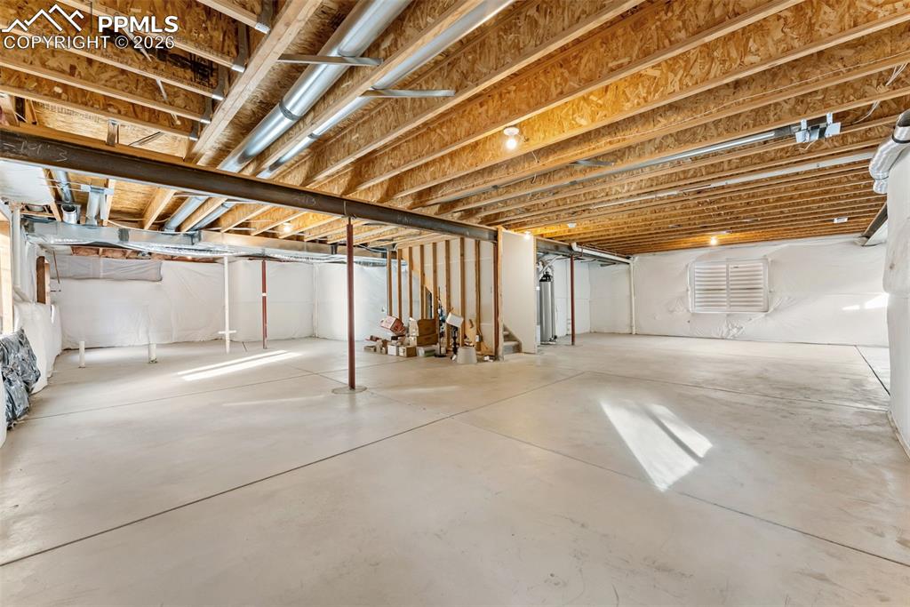 Unfinished Basement space to add 2 additional bedrooms, 1 bathroom, rec room and wet bar