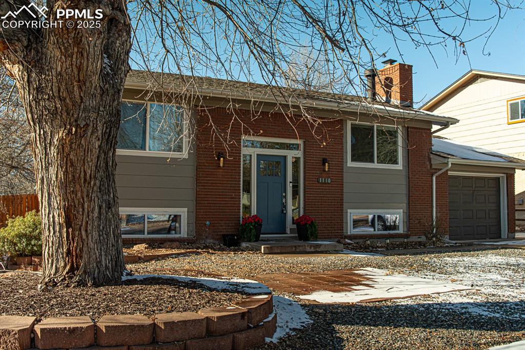 1110 Bowser Drive photo 2