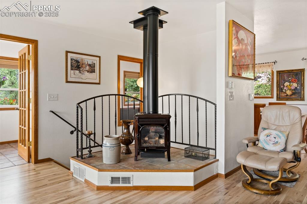 High Efficiency Natural Gas Burning Stove!