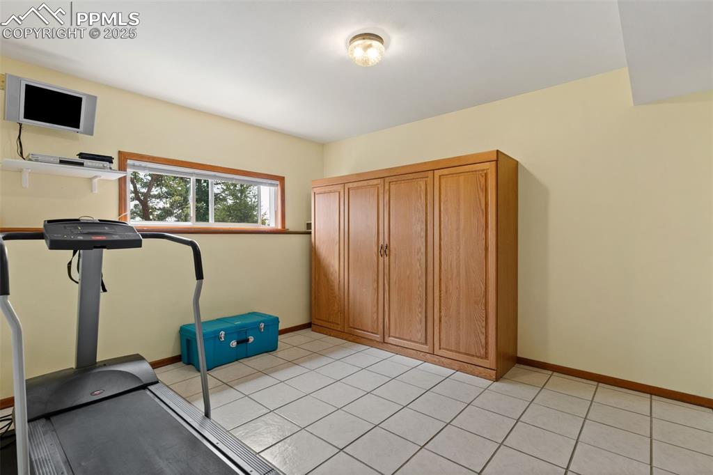 Bedroom #2 with Mountain Views!