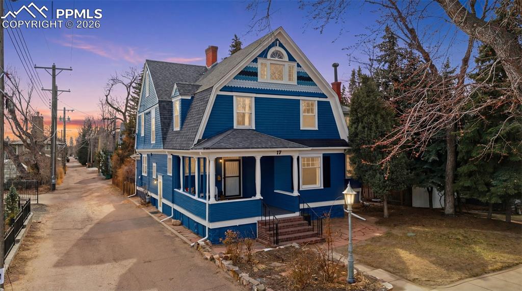 17 W Del Norte Street