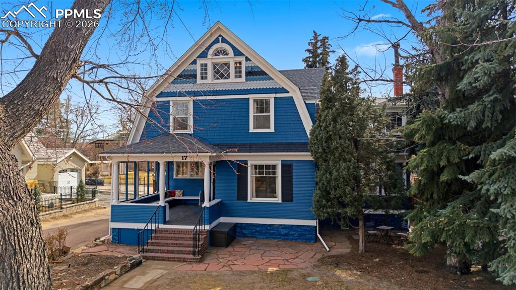 17 W Del Norte Street photo 2