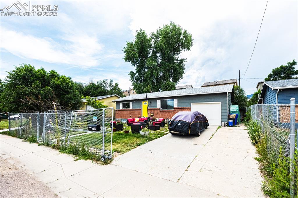 1220 Hartford Street photo 2