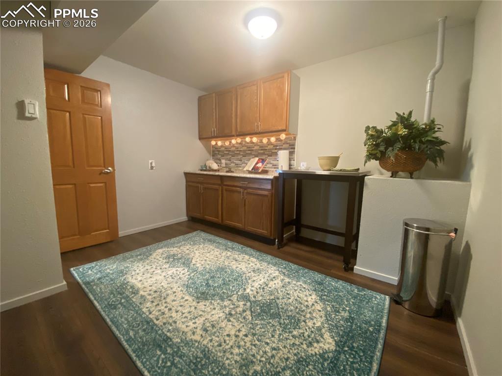 DON'T MISS the chef's pantry / staging area (so functional!)