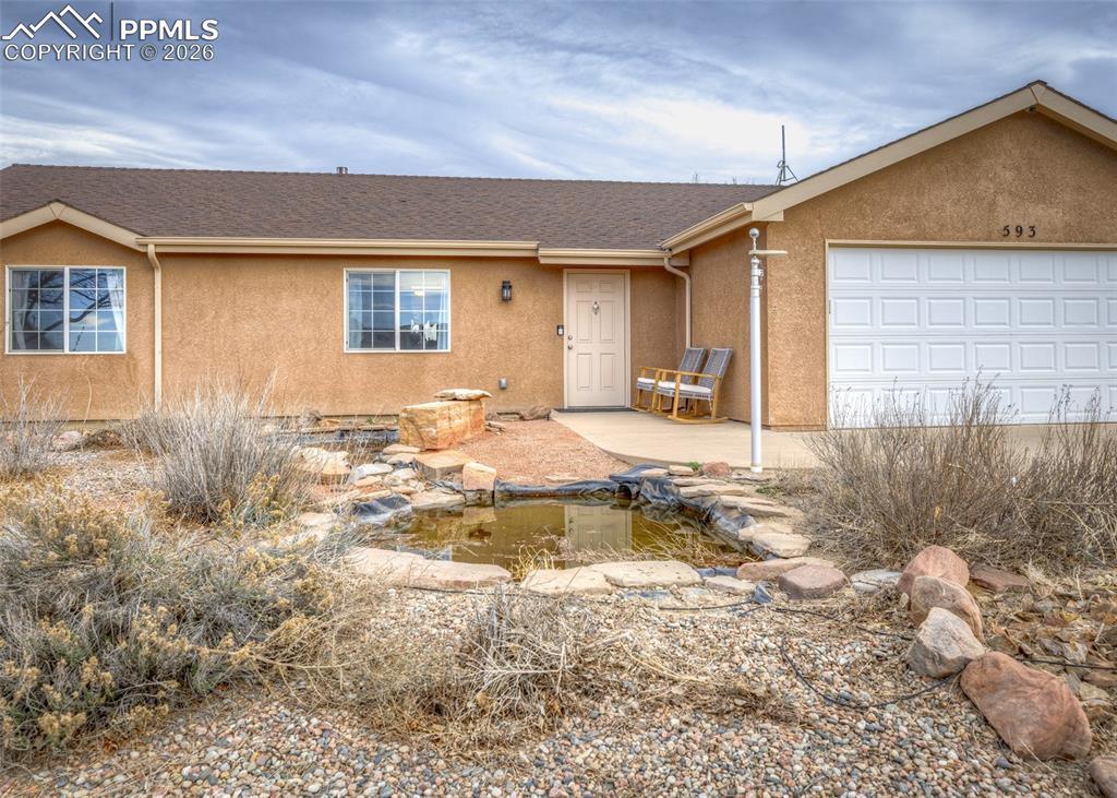 593 E Blaine Drive photo 3