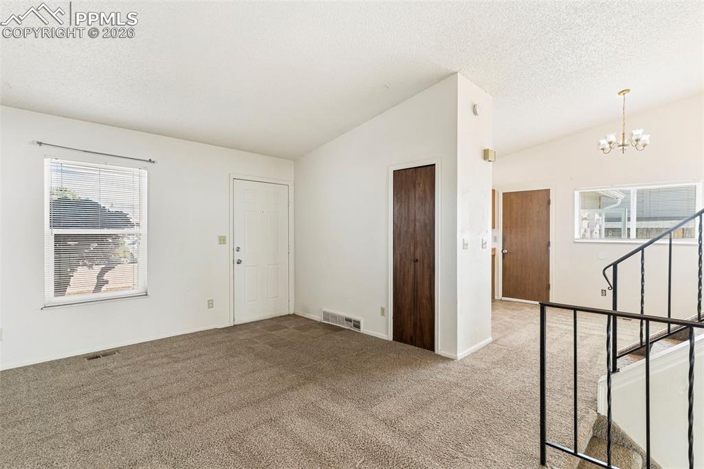 6745 Parkridge Court photo 2