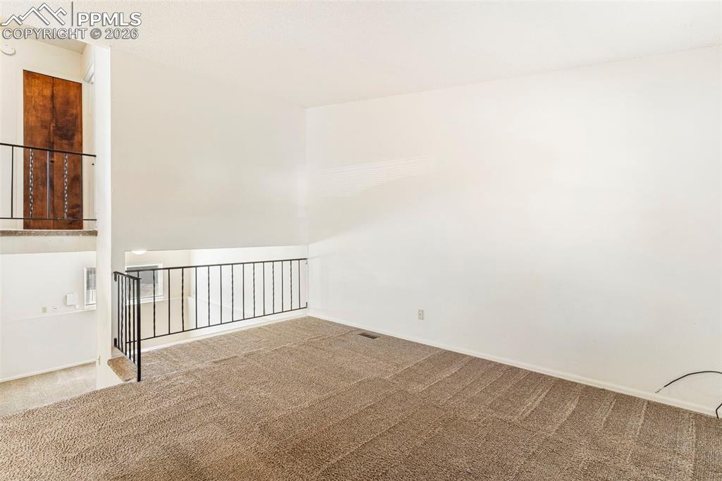 6745 Parkridge Court photo 3