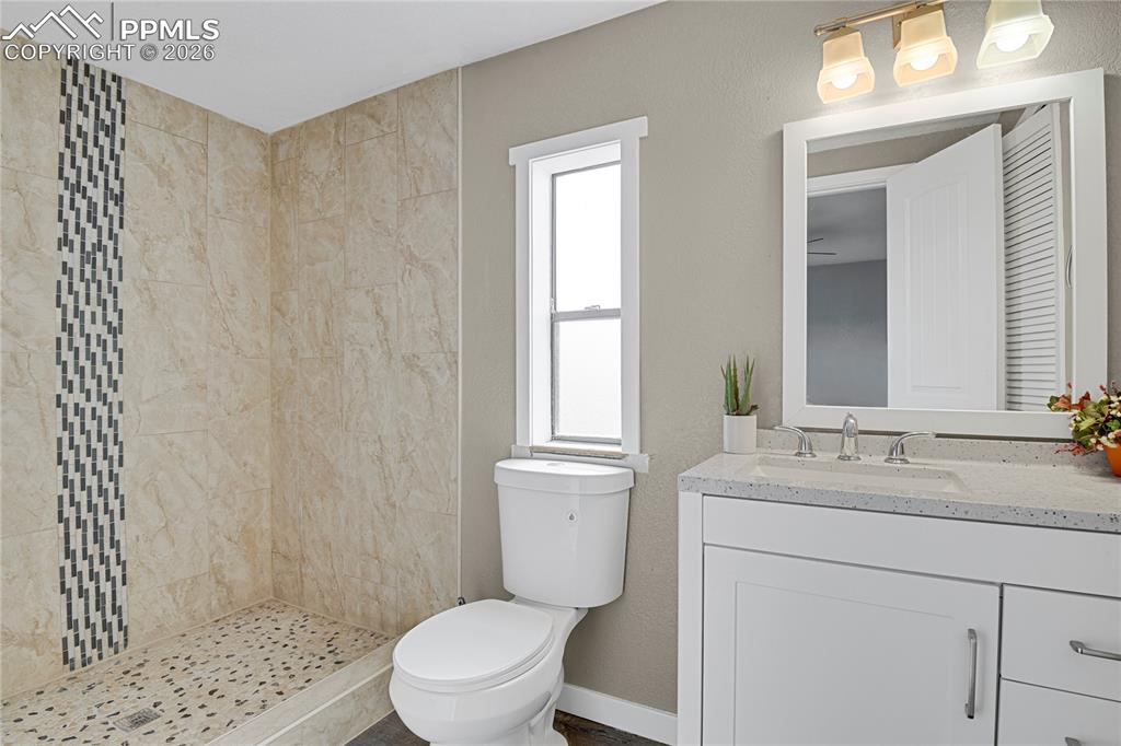 Remoded Bath in ManFact Home