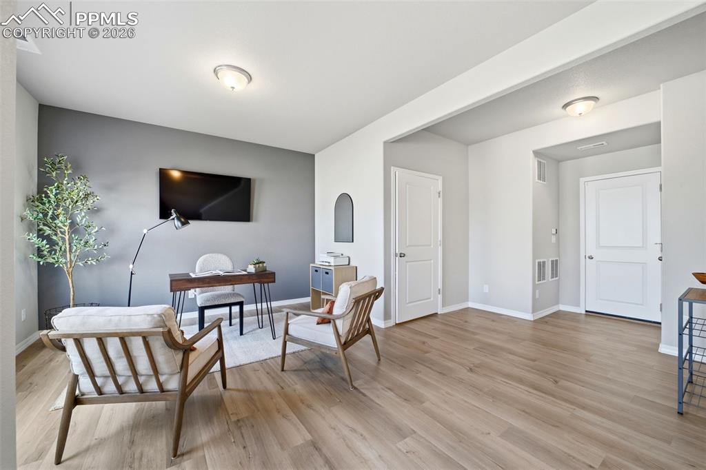 6069 Inman View photo 3