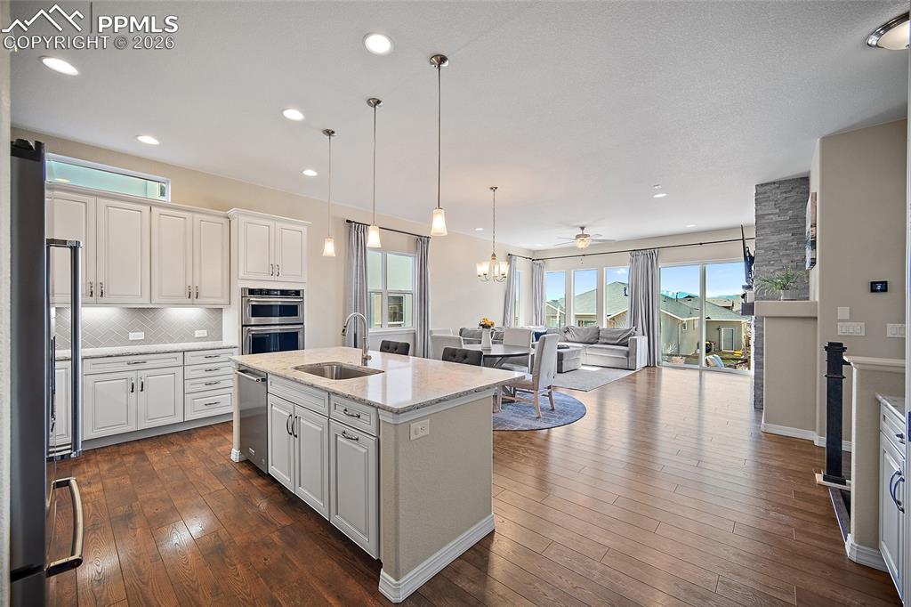 7364 Glen Forest Lane photo 2