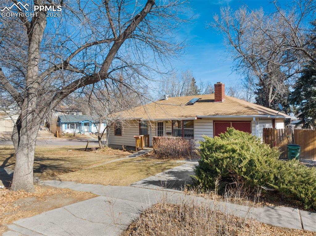 655 Skyline Avenue photo 3