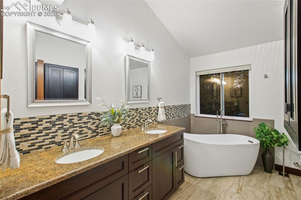 Spa-Inspired Primary Bathroom