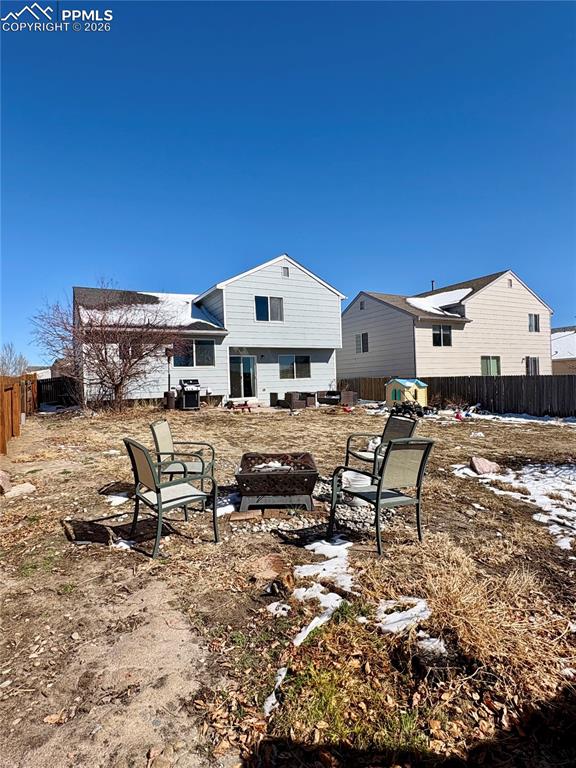 Spacious back yard gets lots of sunshine
