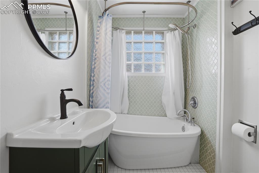 3306 W Colorado Avenue