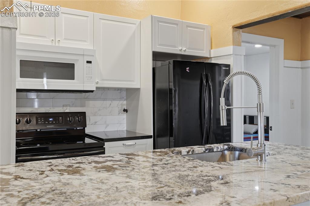 3306 W Colorado Avenue