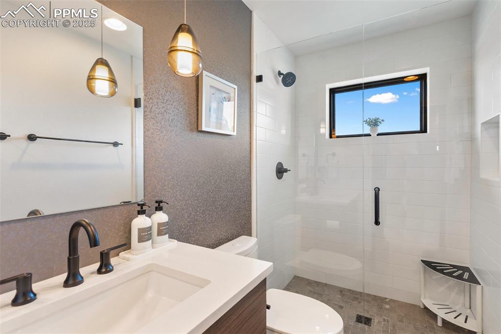 Upper level bathroom