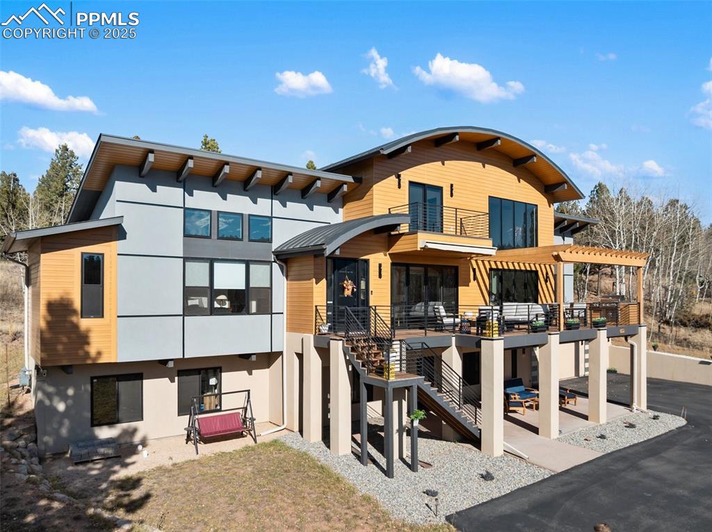 Thanks for touring this spectacular home! Click on the virtual tour link for more picture and a video!