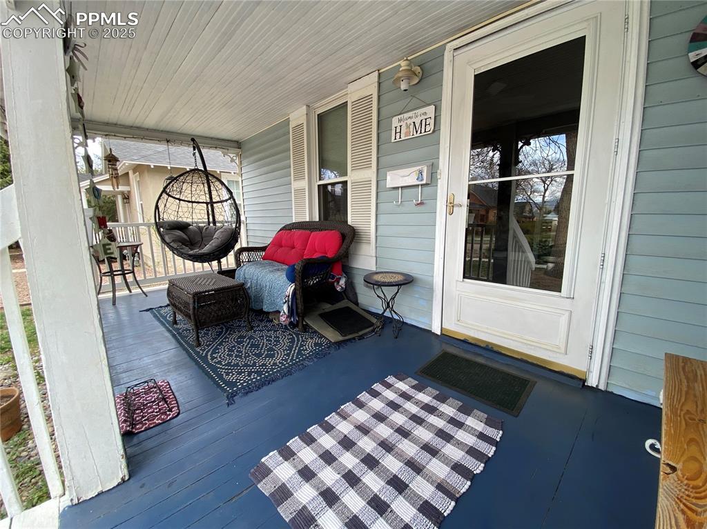 Designed for year-round enjoyment, this outdoor area provides the perfect spot to soak up the fresh air and embrace Colorado’s seasons.