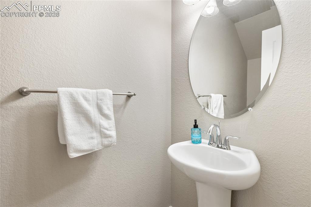 And of course, a powder room for your guests!