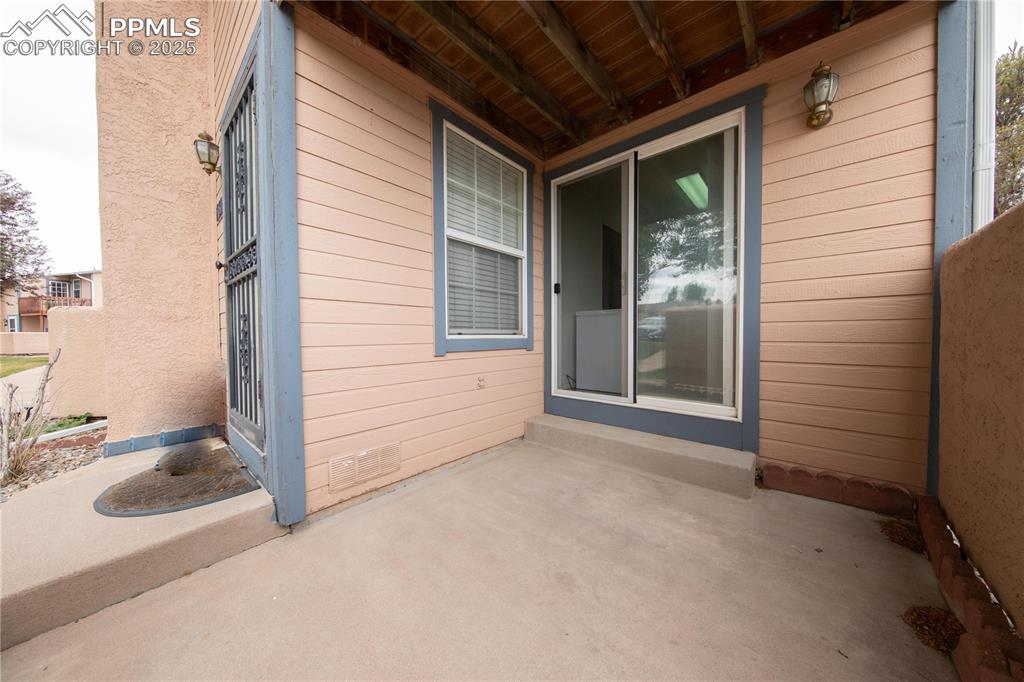 6601 Bobtail Drive photo 2