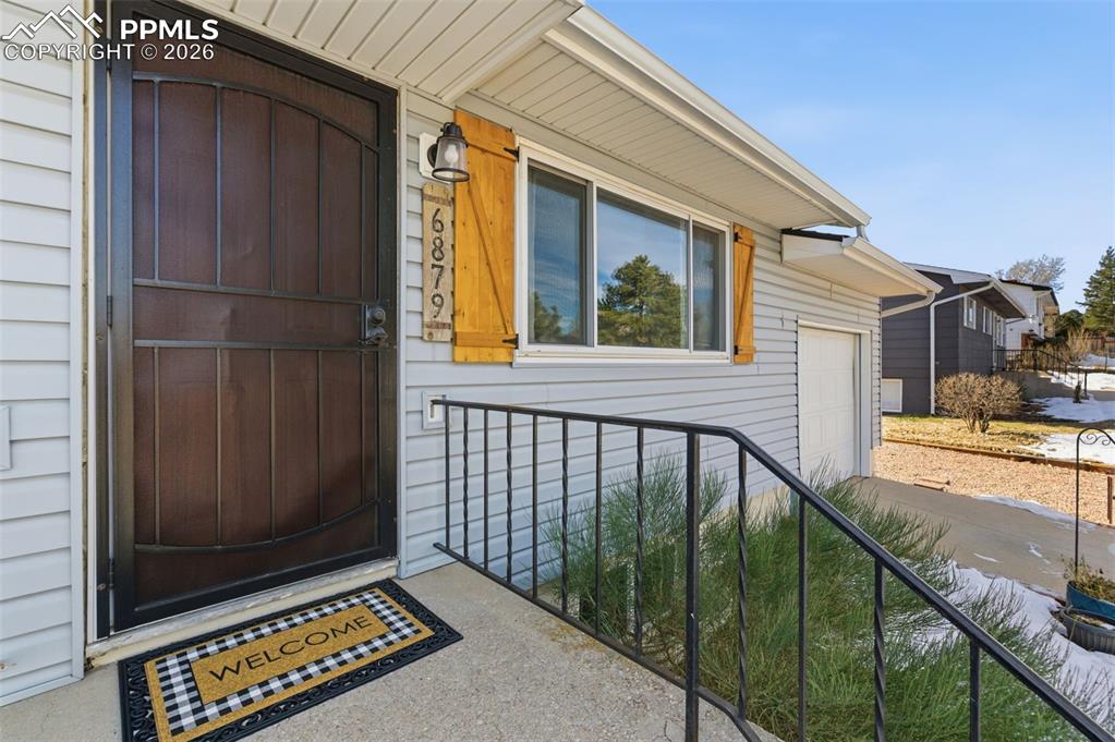 6879 Chippewa Road photo 2