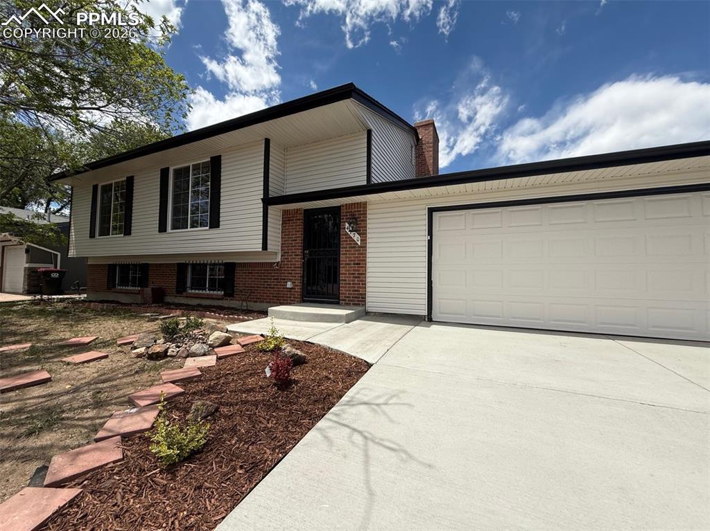 4770 Newton Drive photo 3