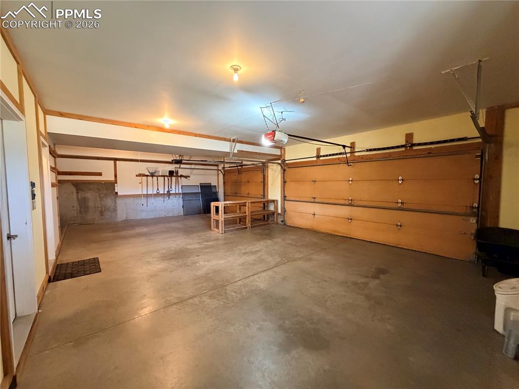 Oversized 3 car garage